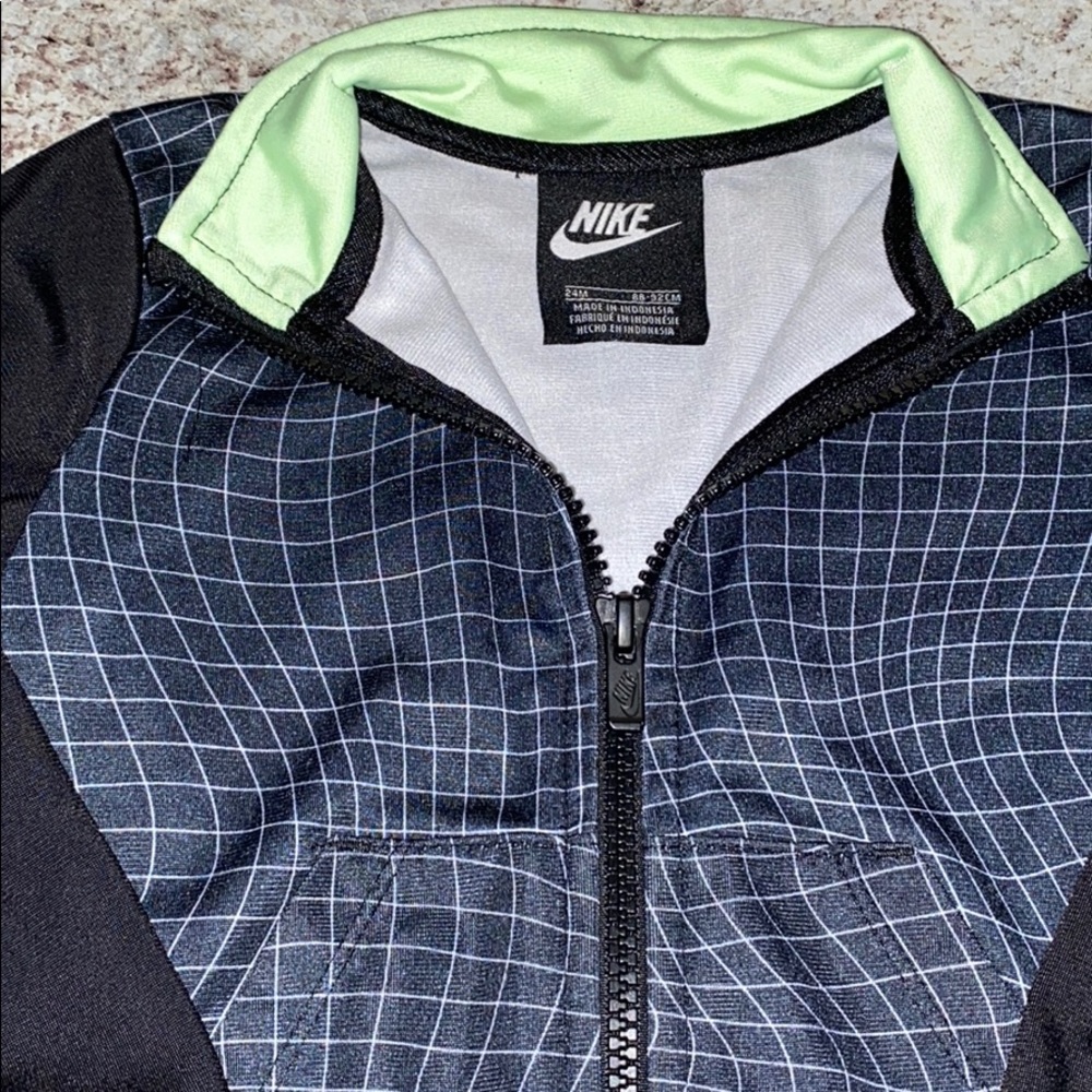 Toddler Nike Zip Up - Picture 5 of 9